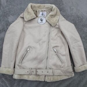 NWT‎ Women's Jacket Size XL Cream Color Faux-Fur Inside BEAUTIFUL!